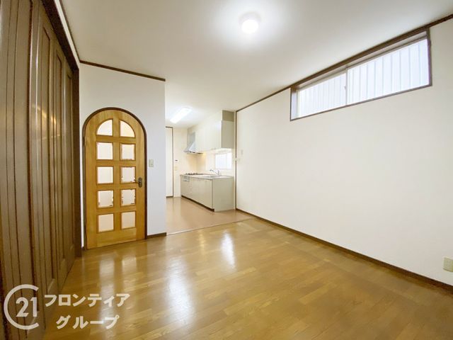4LDK House for Sale in Uji, Kyoto - 114.78 sqm - Thumbnail 2