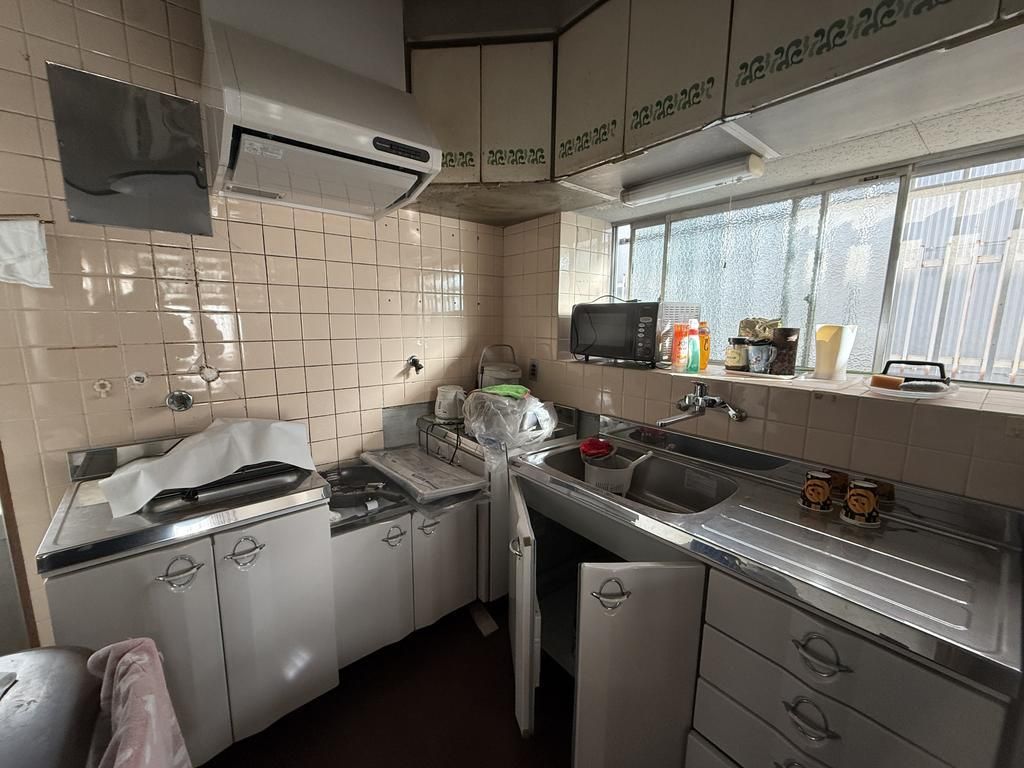 Renovated 4LDK House for Sale in Kobe's Kita Ward - Thumbnail 2