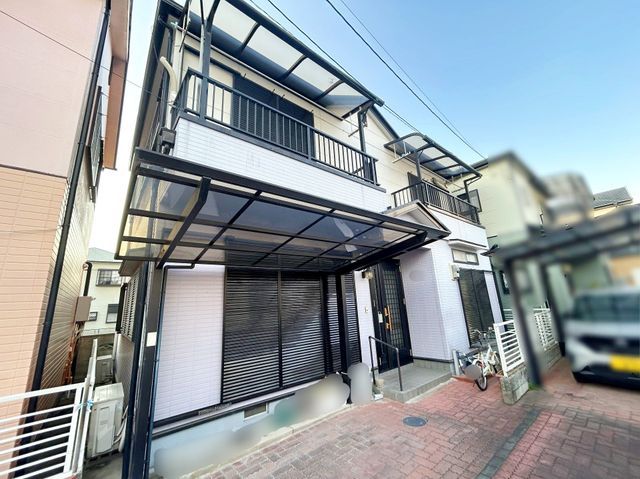 5LDK Family House for Sale in Sakai, Osaka - Spacious & Bright - Thumbnail 4