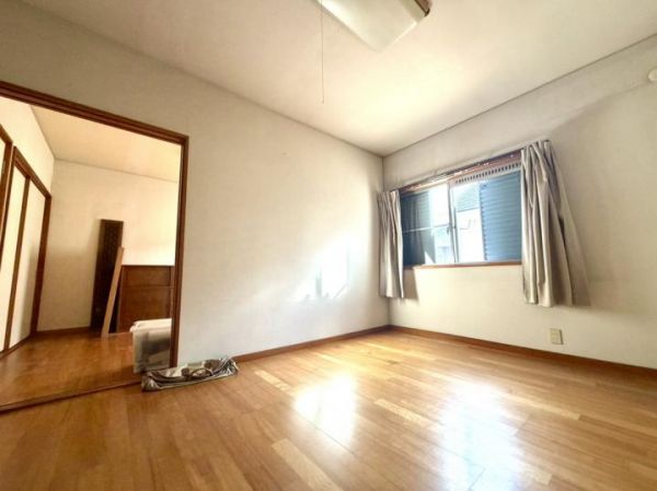 6SLDK Detached House for Sale in Tondabayashi, Osaka - Thumbnail 3