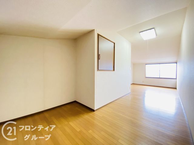4DK House for Sale in Moriguchi City, Osaka - 81.54 sqm - Thumbnail 3
