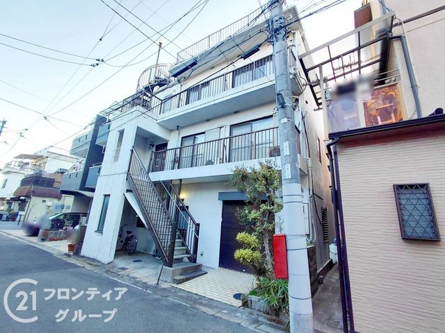 7LDK Family Home with Office Space in Moriguchi, Osaka - Thumbnail 3