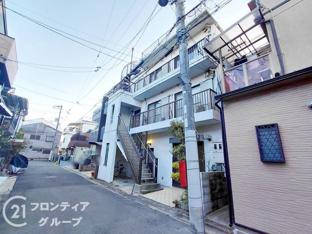 7LDK Family Home with Office Space in Moriguchi, Osaka - Thumbnail 4
