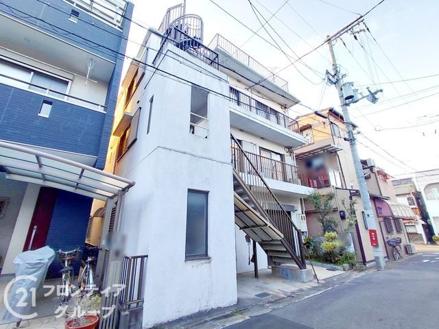 7LDK Family Home with Office Space in Moriguchi, Osaka - Thumbnail 2