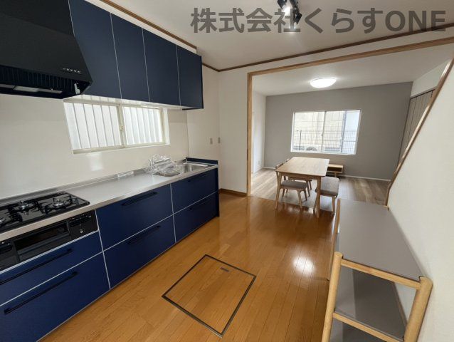 Renovated 2LDK House for Sale in Himeji, Hyogo - Thumbnail 3