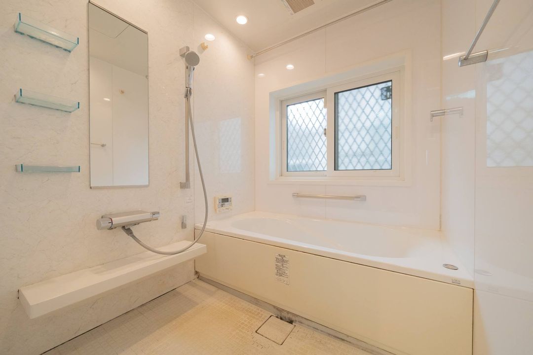 4LDK Detached House for Sale in Suita, Osaka - Momoyamadai - Thumbnail 4