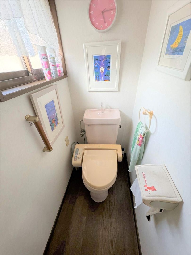 5LDK Detached House for Sale in Higashi-Osaka, Osaka - Thumbnail 3
