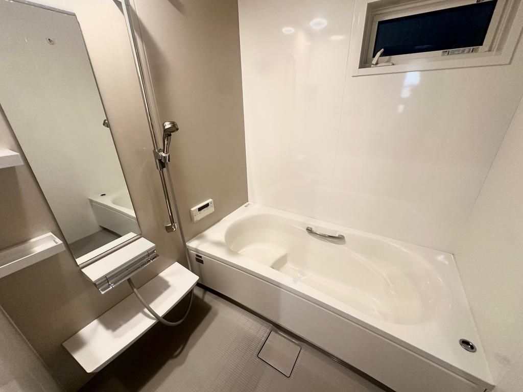 3LDK Detached House for Sale in Nishiyodogawa-ku, Osaka - Thumbnail 4