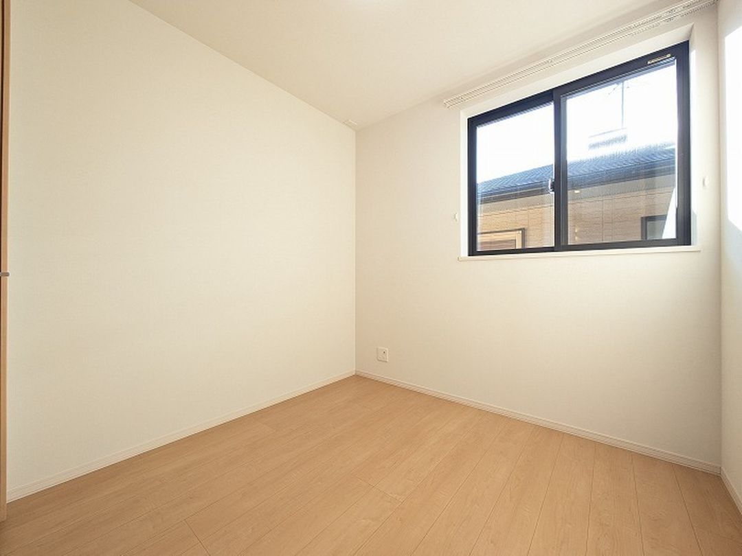 3LDK Detached House for Sale in Ikoma, Nara – 89 sqm - Thumbnail 3