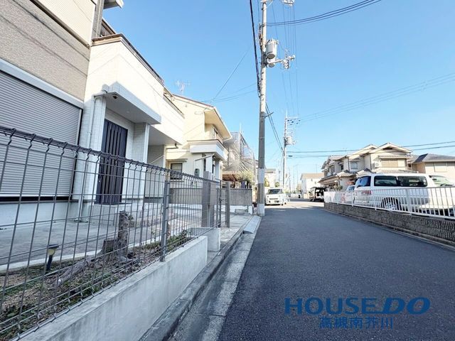 4LDK Detached House for Sale in Takatsuki, Osaka - Thumbnail 2