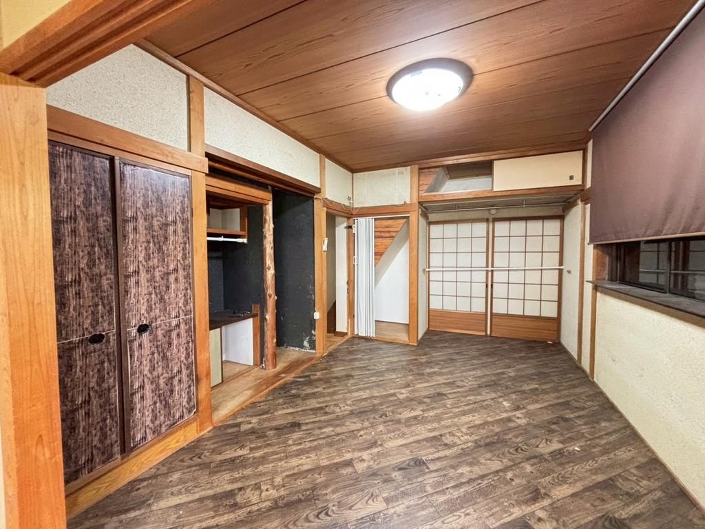 4LDK Investment House for Sale in Takashi, Osaka with 10.21% Yield - Thumbnail 2
