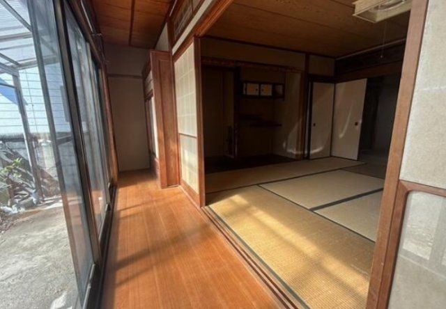 4DK House for Sale Near Kii River Station in Wakayama City - Thumbnail 3
