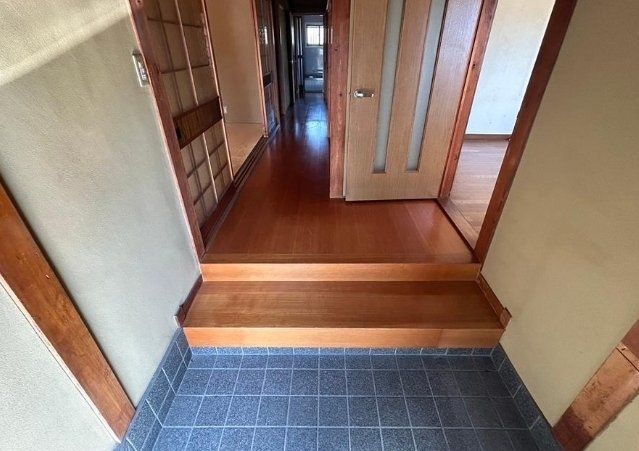 4DK House for Sale Near Kii River Station in Wakayama City - Thumbnail 4