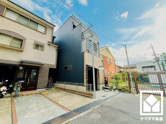 Modern 3-Story House for Sale Near Rokujizo Station, Uji - Thumbnail 3