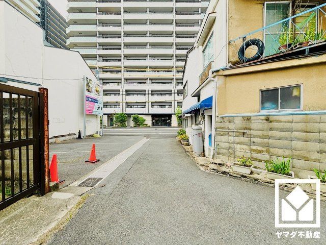 Modern 3-Story House for Sale Near Rokujizo Station, Uji - Thumbnail 4