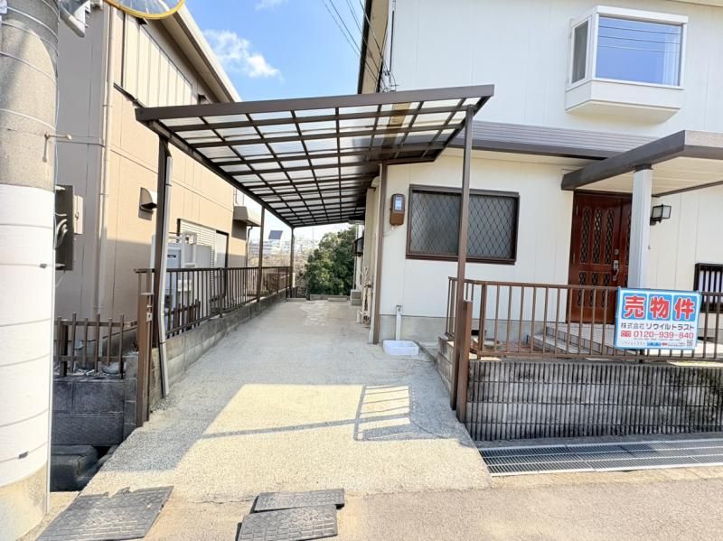 Renovated 4LDK House with Pond View in Sennan City, Osaka - Thumbnail 3