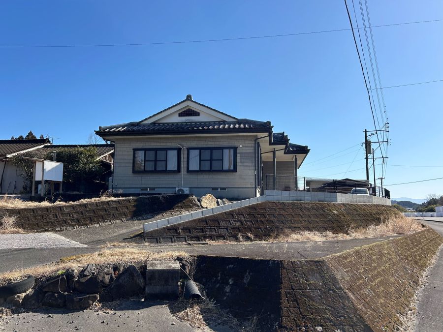 3SLDK Wooden House for Sale in Takaharu-cho, Miyazaki - 147.92 sqm - Thumbnail 2