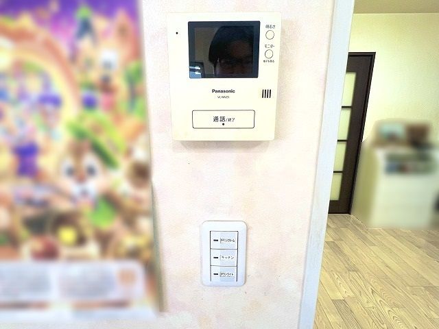 5LDK Detached House for Sale in Heguri, Nara - 14-Year-Old Build - Thumbnail 2