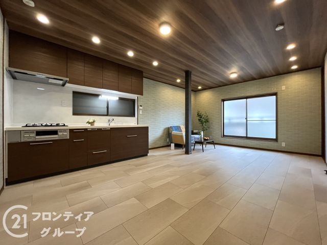 Renovated 3LDK House in Nishiyodogawa, Osaka - 92.61 sqm - Thumbnail 3