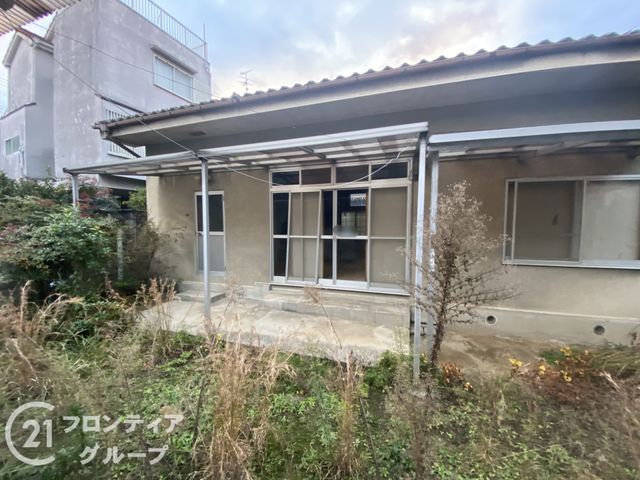 5LDK Detached House with Bungalow in Neyagawa, Osaka - Thumbnail 2