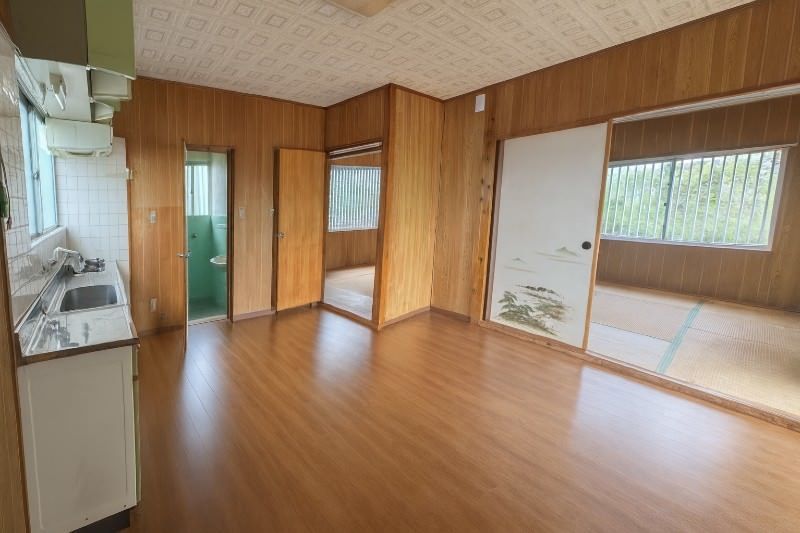 2LDK House for Sale in Uruma, Okinawa - 52.65 sqm - Thumbnail 2