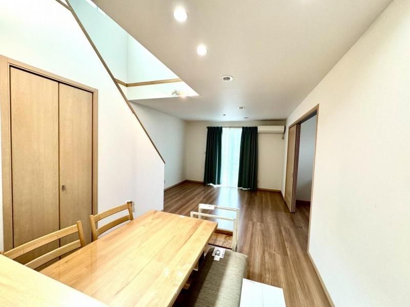 Modern 5SLDK House in Kumatori with Solar Power & Underfloor Heating - Thumbnail 3