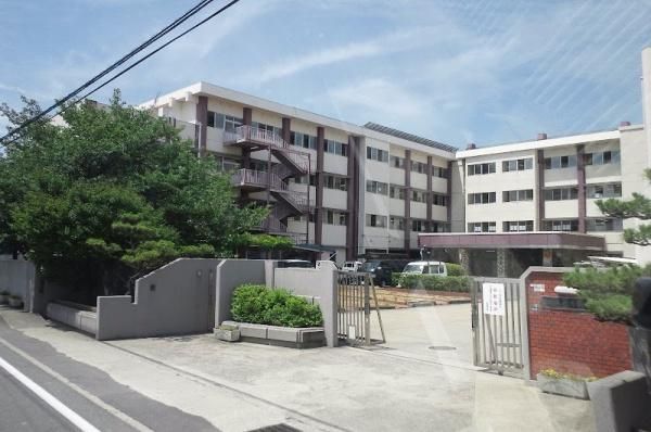 3SLDK Detached House for Sale in Matsubara, Osaka - 101.82 sqm - Thumbnail 2