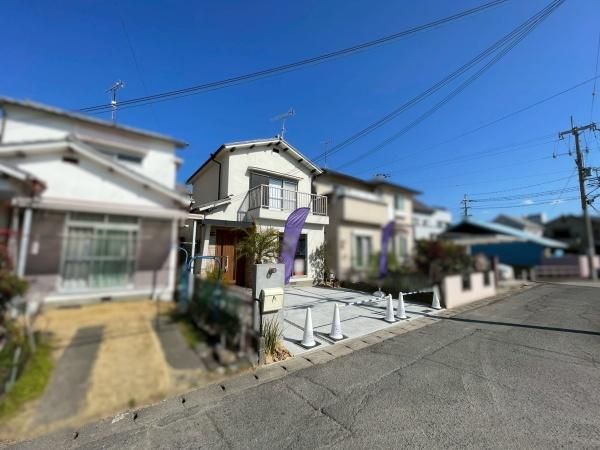 Renovated 2LDK House Near Miyamae Station in Wakayama City - Thumbnail 3