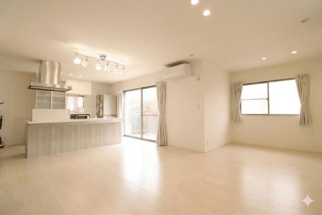 2019-Built 3LDK House with Solar Power in Yokkaichi, Mie - Thumbnail 2