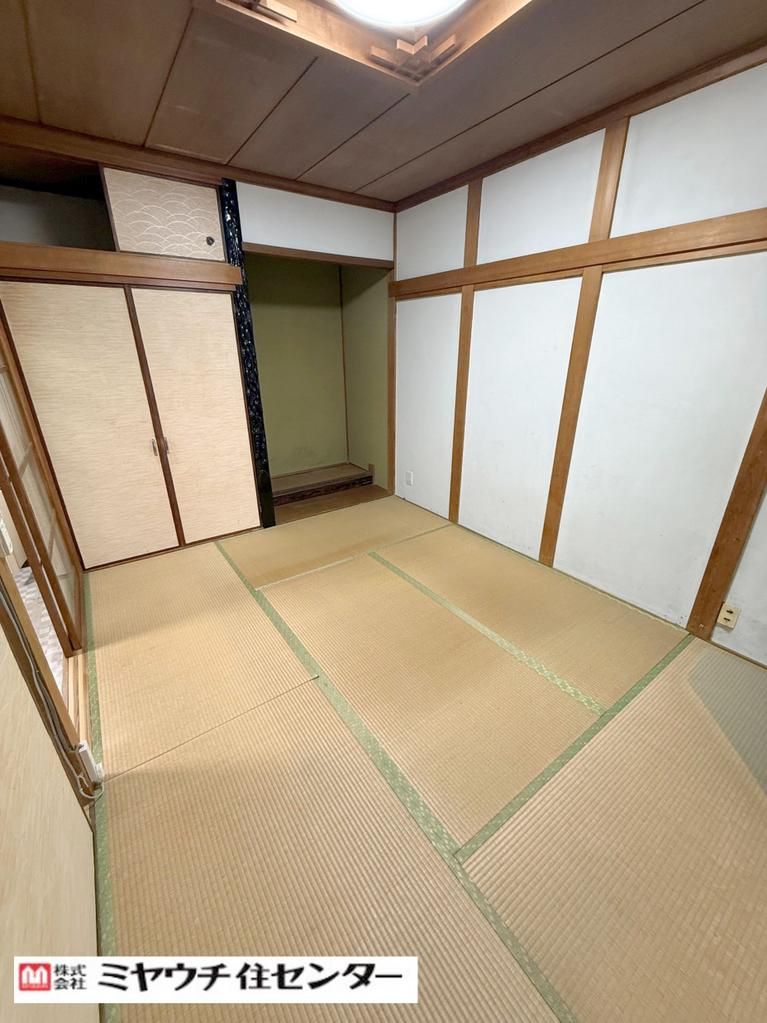 5DK Detached House for Sale in Habikino, Osaka - 480万円 - Thumbnail 2