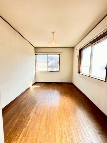 4LDK Detached House for Sale in Kobe's Kita Ward - Image 1