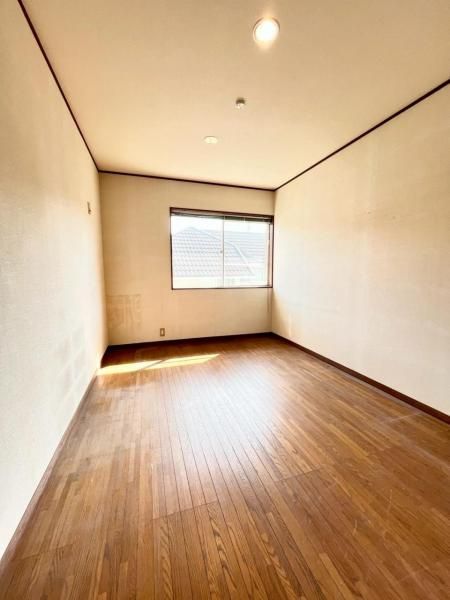 4LDK Detached House for Sale in Kobe's Kita Ward - Thumbnail 2