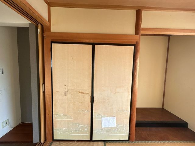 4LDK Renovated House on Corner Lot in Uchinada, Ishikawa - Thumbnail 3