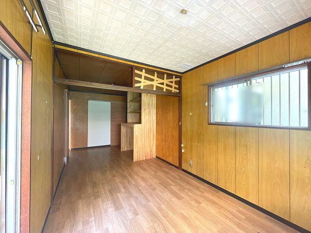 3DK Wooden House for Sale in Sakai Higashi-ku, Osaka - Thumbnail 3