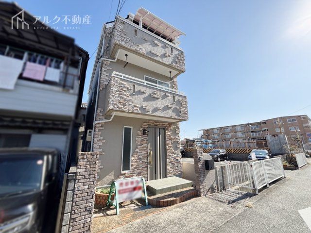 Renovated 4SLDK House in Amagasaki, Hyogo | 111.78 sqm - Thumbnail 4