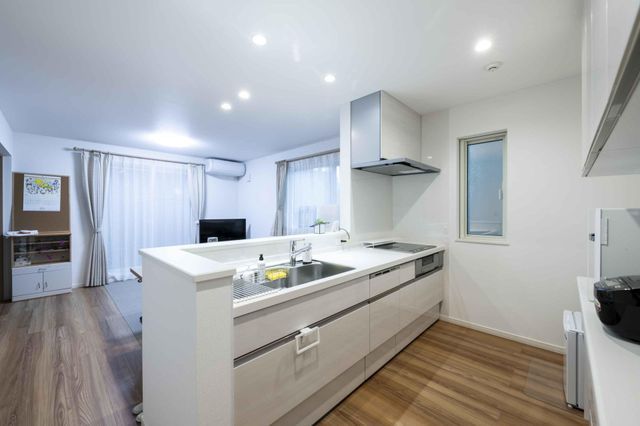 5LDK Two-Generation House for Sale in Ebetsu, Hokkaido - Thumbnail 4