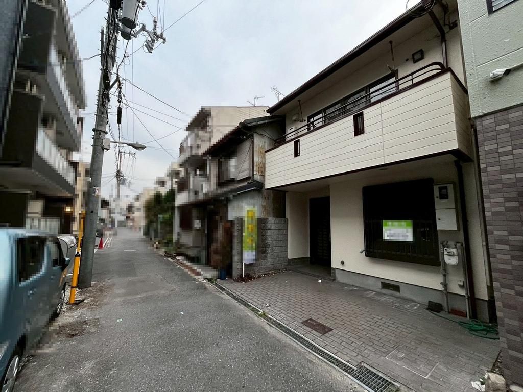 Renovated 5LDK Detached House Near Suminoe Station, Osaka - Thumbnail 2