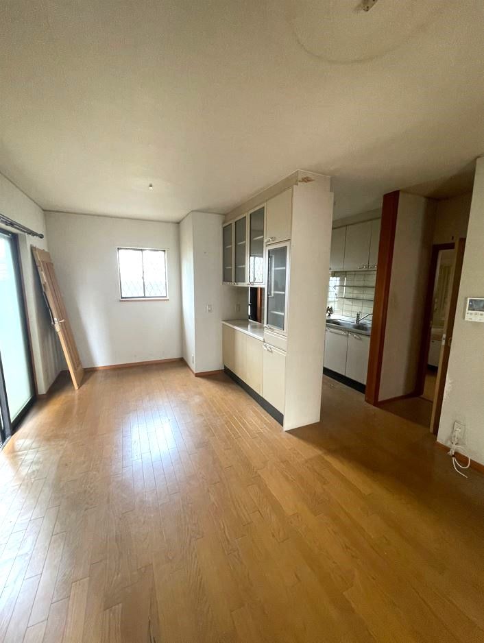 4SLDK House for Sale in Toyonaka, Osaka - 115.92 sqm - Thumbnail 3