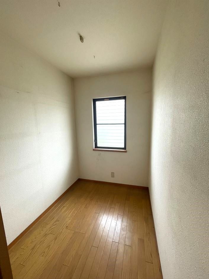 4SLDK House for Sale in Toyonaka, Osaka - 115.92 sqm - Thumbnail 4