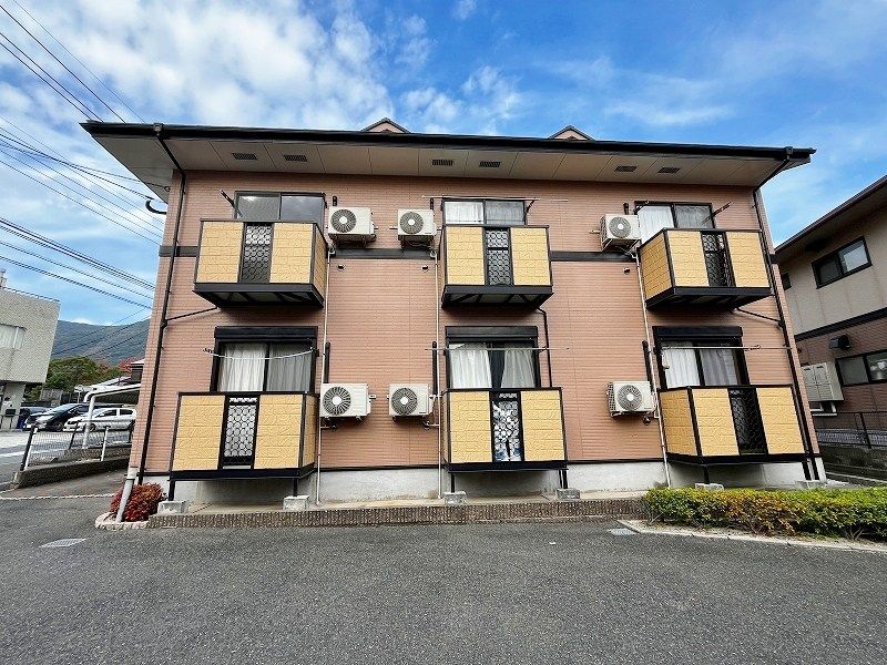 2LDK Apartment for Rent in Kokura Minami-ku, Fukuoka - Thumbnail 2