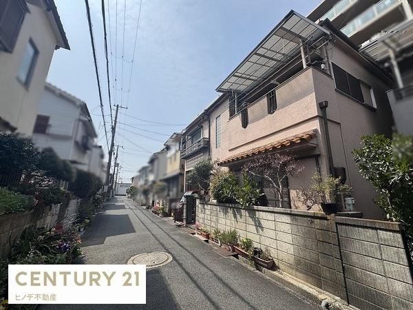 6DK Wooden House for Sale in Izumiotsu, Osaka - 1280万 Yen - Thumbnail 2