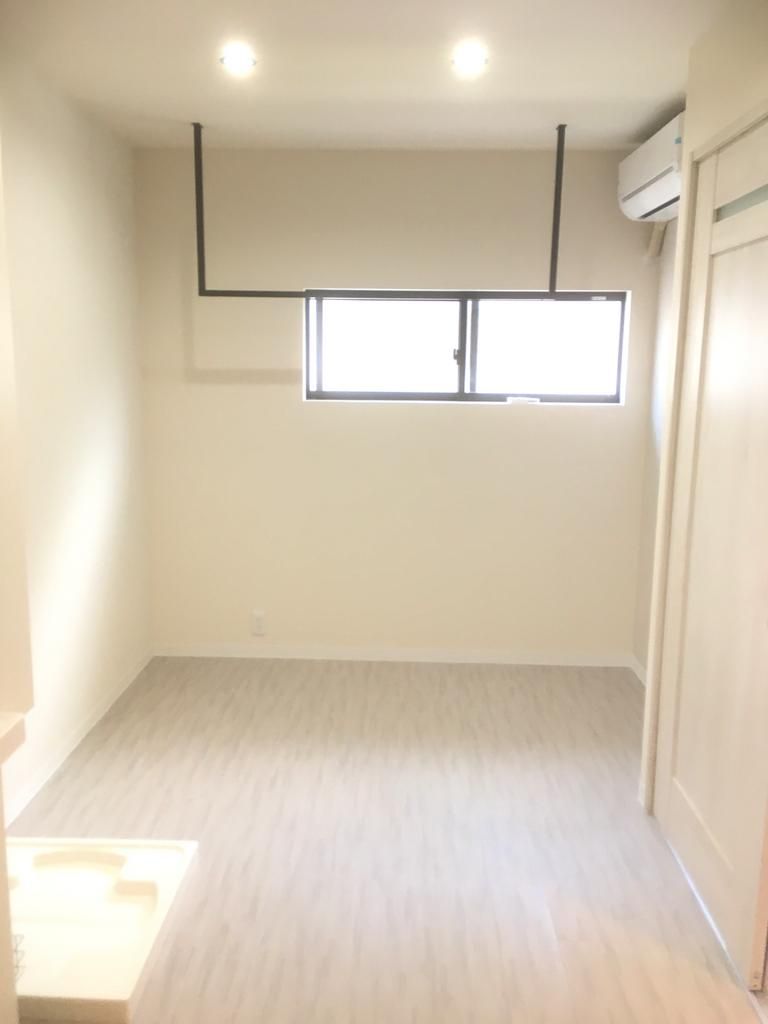 Renovated 1DK House for Sale in Yamashina, Kyoto - Thumbnail 3
