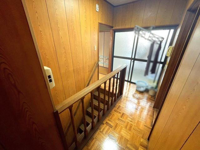 5DK House for Sale in Kuzuha, Hirakata, Osaka - 102.78 sqm - Thumbnail 3