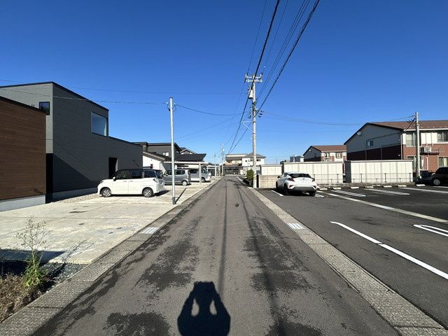 Modern 4SLDK House with Skip-Floor Design in Echizen City, Fukui - Thumbnail 3