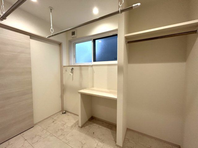 Modern 4SLDK House with Skip-Floor Design in Echizen City, Fukui - Thumbnail 4