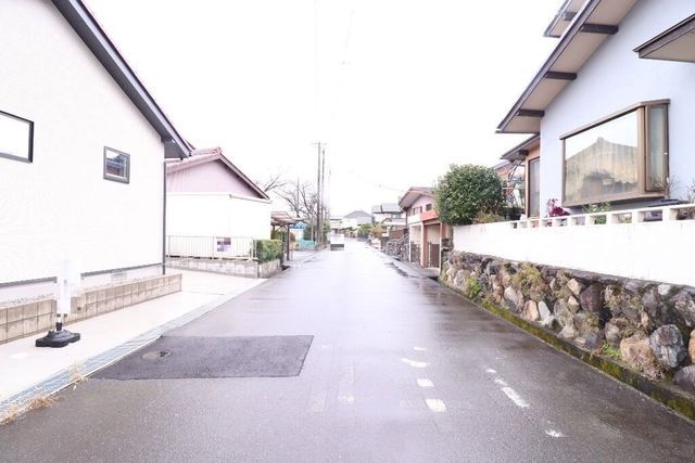 Renovated 2LDK House in Yokkaichi, Mie - 81.4 sqm - Thumbnail 2