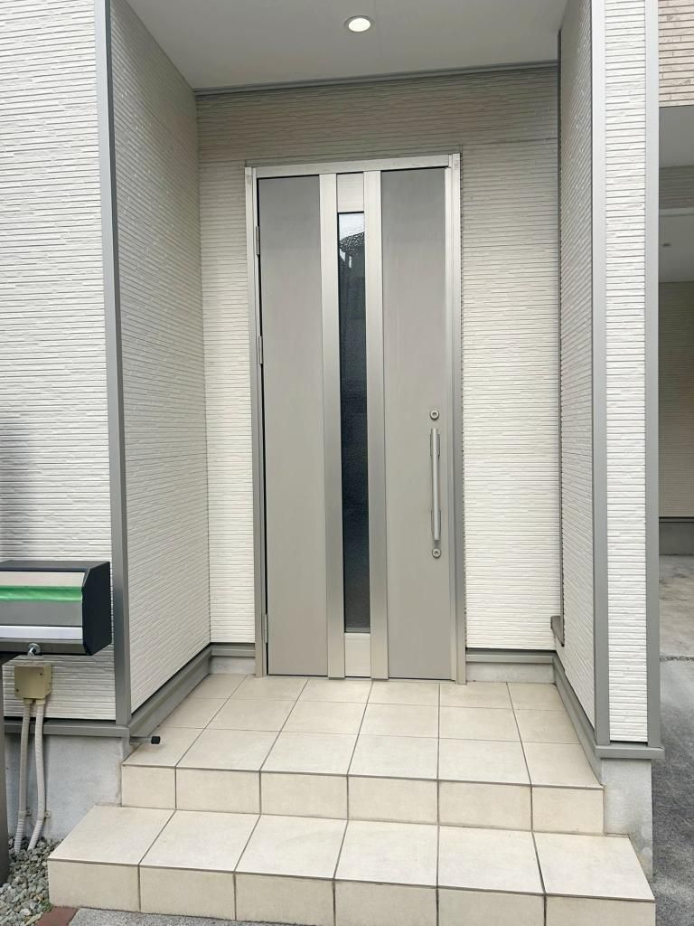 Renovated 4LDK Wooden House for Sale in Fujiidera, Osaka - Thumbnail 2