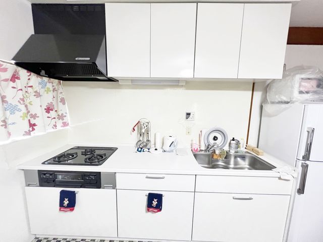 Two-Family Home for Sale in Izumi City, Osaka - 7SLDK, Large Land - Thumbnail 3