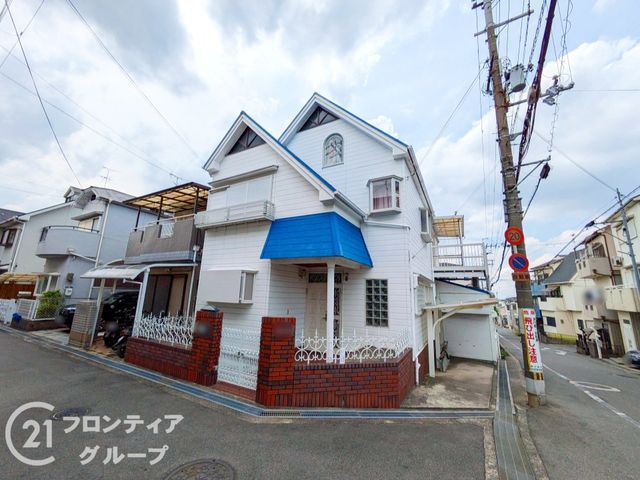6SDK Family Home for Sale in Higashiosaka, Osaka - Thumbnail 3