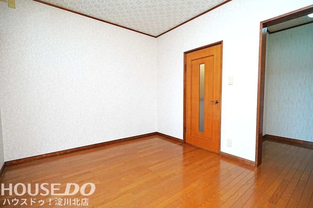 3DK Terrace House for Sale Near Kanzakigawa Station, Osaka - Thumbnail 3
